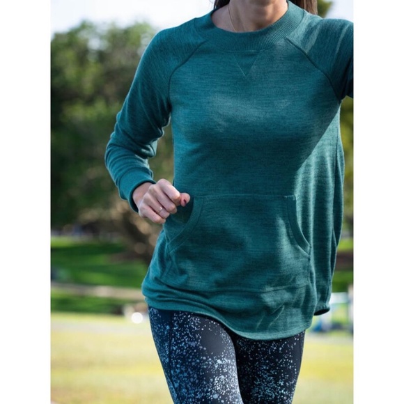 Title Nine Universal Crewneck Tunic Top - Picture 1 of 9